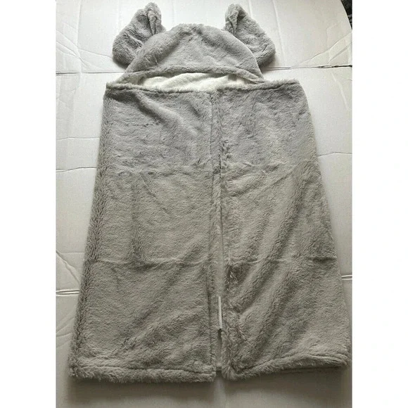 Pottery Barn Kids Hooded Towel - Elephant