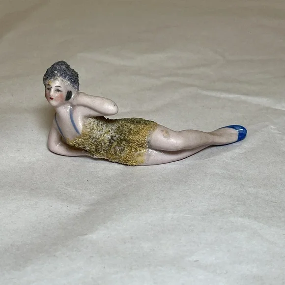 ANTIQUE ART DECO GERMAN BISQUE BATHING BEAUTY NUDE FIGURINE Vtg 5684 Textured