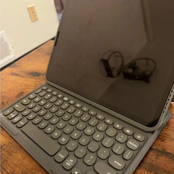 Zagg Pro Keys Ipad 11inch Keyboard
