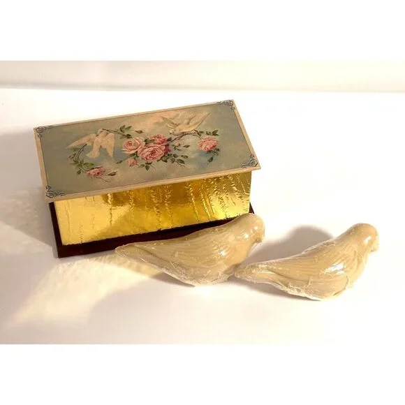 Victorian Trading Co. Sculpted Scented Guest Soap Dove Set In Decorative Box