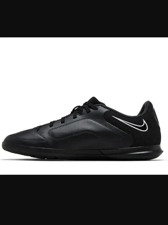 Nike Jr. Tiempo Legend 9 Club Size 2