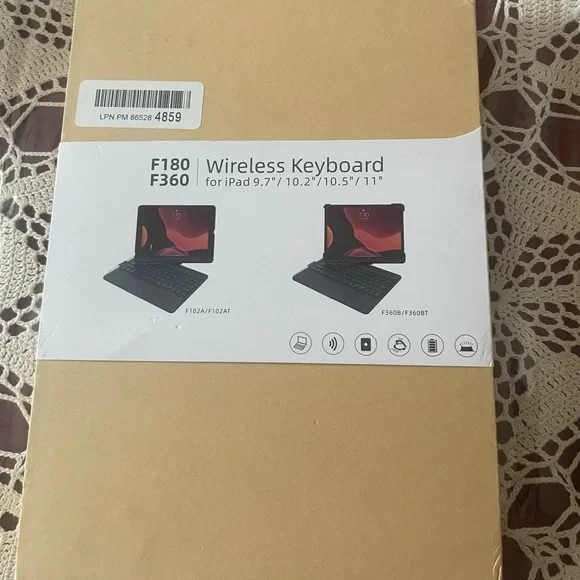 NIB Wireless Keyboard IPad 9.7