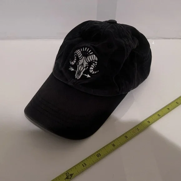 Ram hat