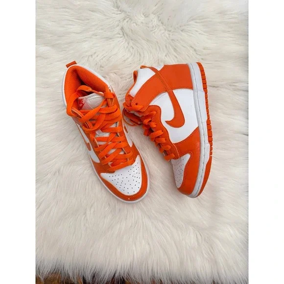 Nike dunk high orange‎ white youth size 4