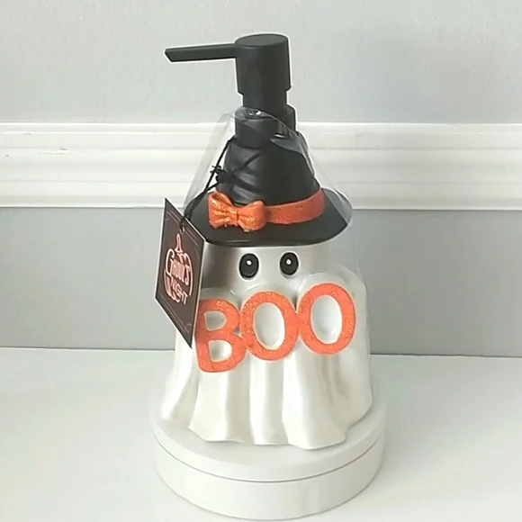 Halloween White Ghost Liquid Soap Lotion Pump Dispenser Spooky