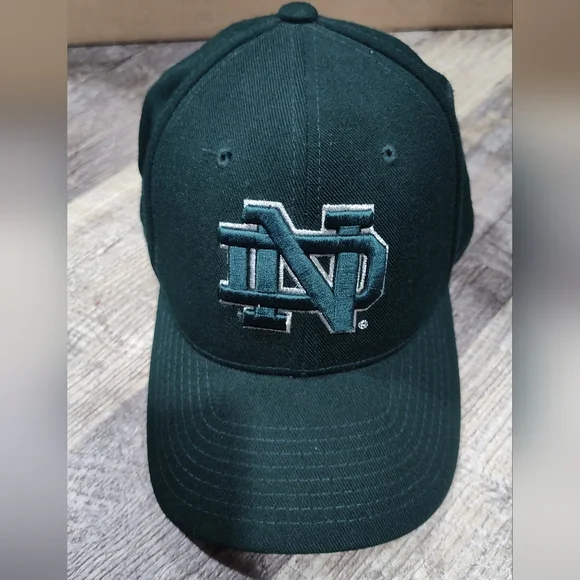 Notre Dame Fighting Irish Zephyr Kelly Green Fitted Hat Cap Size 7 1/4