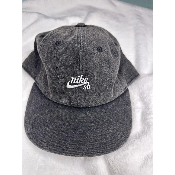 Nike SB Hat Baseball Cap Strap Back Mens One Size Gray Heritage 86 Skateboarding