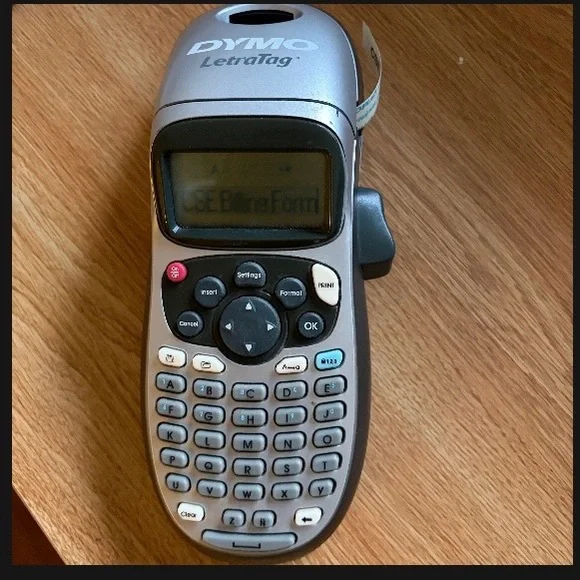 Label maker Dymo Letratag LT-100H Handheld - 1970941, one roll of tape included