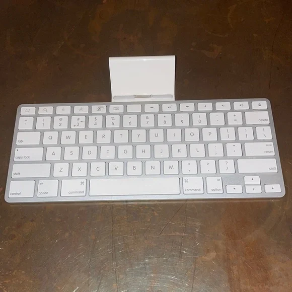 Apple Wireless Keyboard