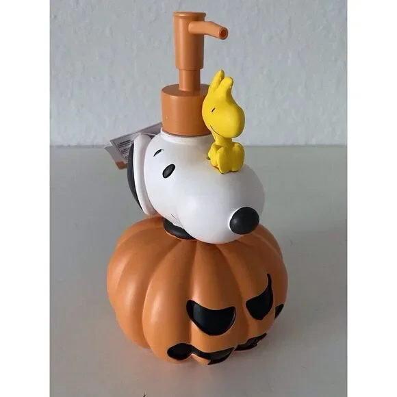 Peanuts Snoopy Woodstock Halloween Jack O Lantern Soap Lotion Pump Dispenser NEW