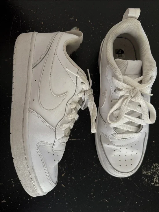 Kids White Nike Sneakers - Classic Low-Top Design
