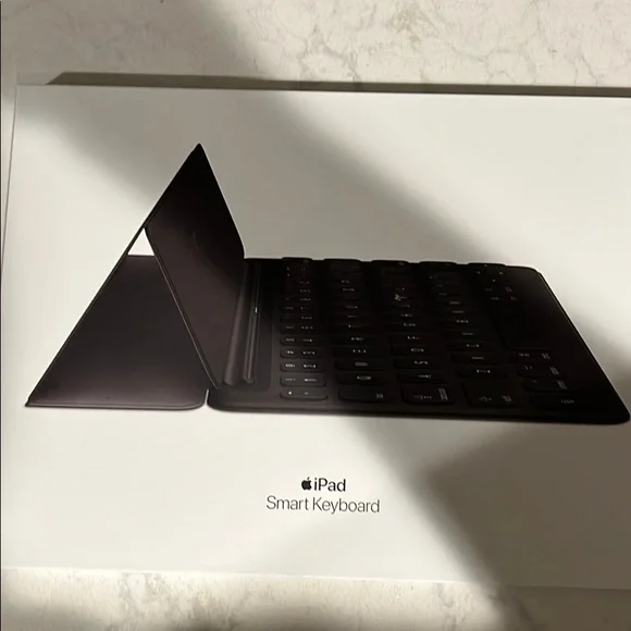 Apple iPad Smart Keyboard