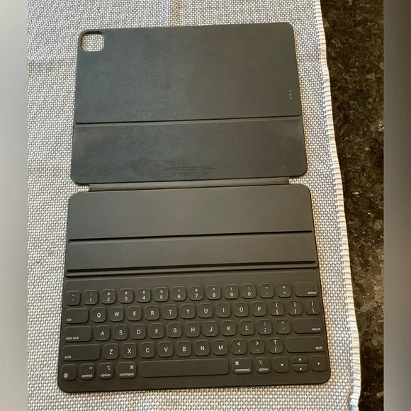 Apple iPad Pro 12.9” - Smart Keyboard Folio