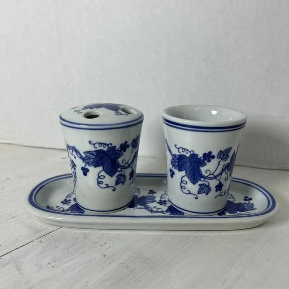 3 PC Vintage Ceramic Blue Ivy Vanity Set 1511