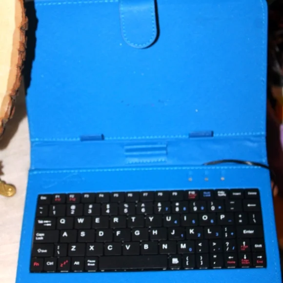 Key board and case for tablet