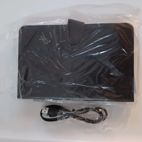 Universal Bluetooth Keyboard Folio