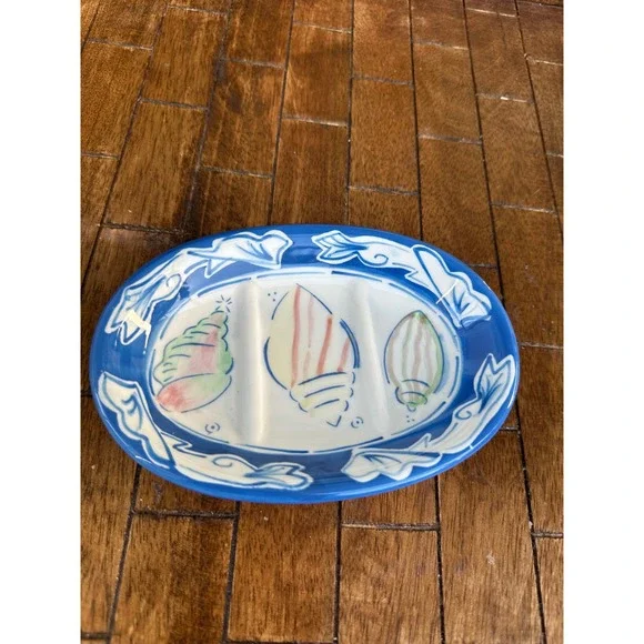 Coquille Ceramic Soap Dish Hand Painted Seashells Blue White EUC HM in PHILPNES