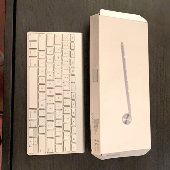 Like new never used apple wireless keyboard