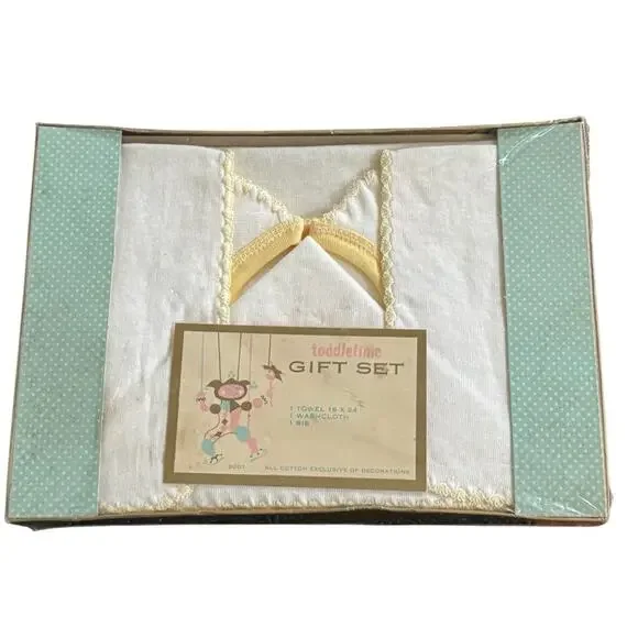 VTG Toddletime Gift Set Towel Washcloth Bib Yellow JC Penneys Baby Shower READ