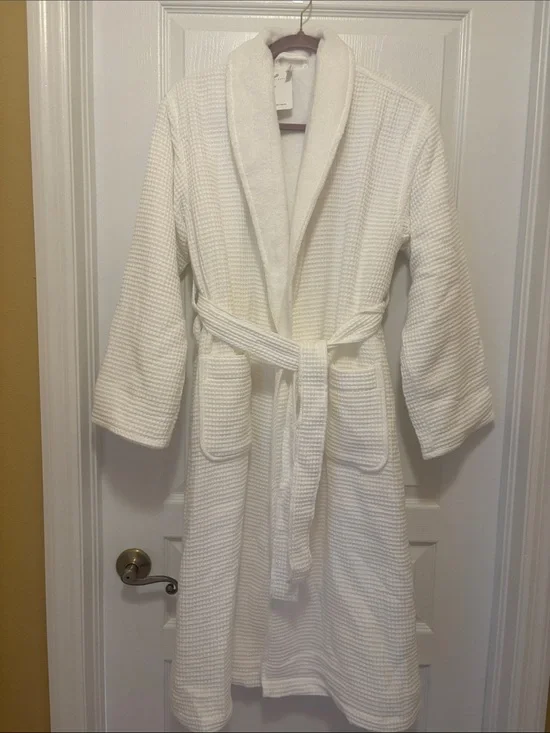 Pottery Barn white Waffle Robe with Shawl Collar S length total 44 inches