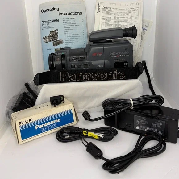 Panasonic OmniMovie VHSC PV-120 Camcorder‎ Bundle and Accessories battery no chg