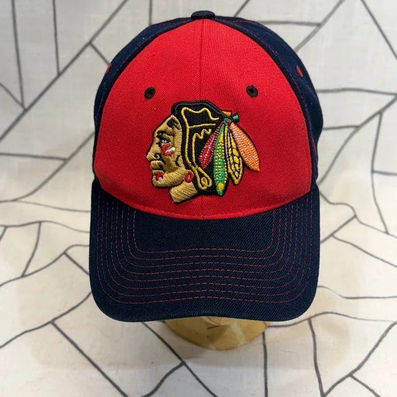 Zephyr Chicago Blackhawks Hat Small Navy Red NHL Z-Fit Fitted Cap