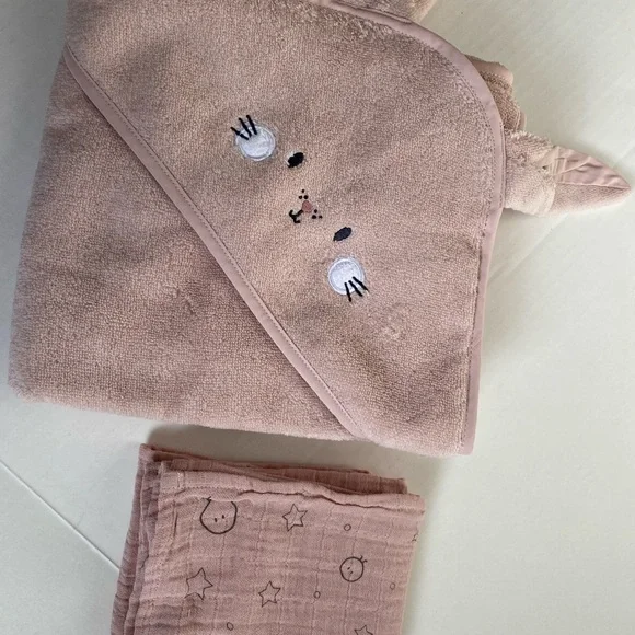MORI Bunny Hooded Bath Towel and Pre-Washed Muslin Regular Swaddle & Burp Cloth