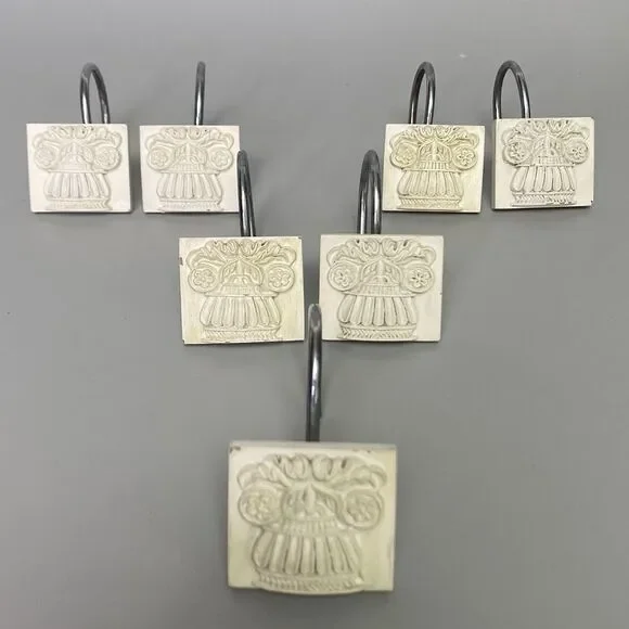 Vintage Shower Curtain Hooks Rings Floral Urn Resin Bathroom Decor lot of 7