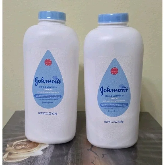 Johnson's Cornstarch Baby Powder with Aloe‎ & Vitamin E, 22 oz ( Pack of 2 )