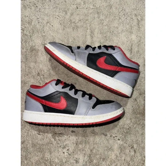 Nike Jordan 1 Low Cement Fire Red Shoes 553560-060 GS 4 /WMNS 5.5‎