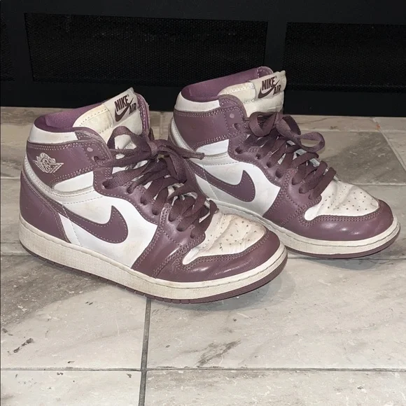 Nike Air Jordan 1 Mid Mauve White High Top Sneakers Size 4.5Y