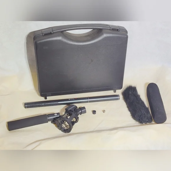 Vidpro XM-88 Professional Shotgun Microphone Kit with Case