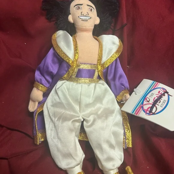 Disney Alladin Doll with Gold Accents‎