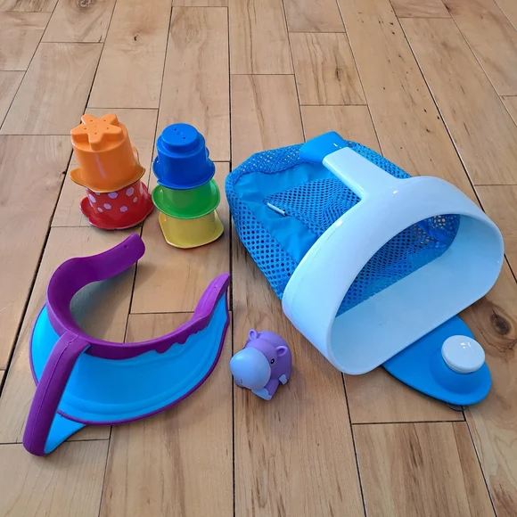 MUNCHKIN BATH TOY SCOOP, NUBY BATH STACKING CUPS, LIL RINSER SHAMPOO VISOR