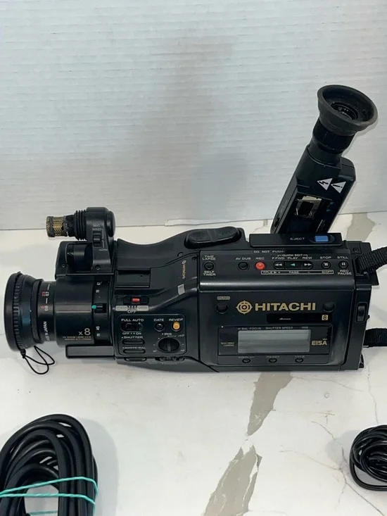 Hitachi VM-E15A 8mm Camcorder Camera Lot: Batteries Dead Can’t Test: PARTS ONLY!