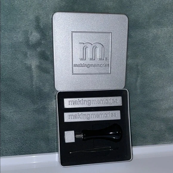 NIB Silver & Black stamping kit. Making memories.