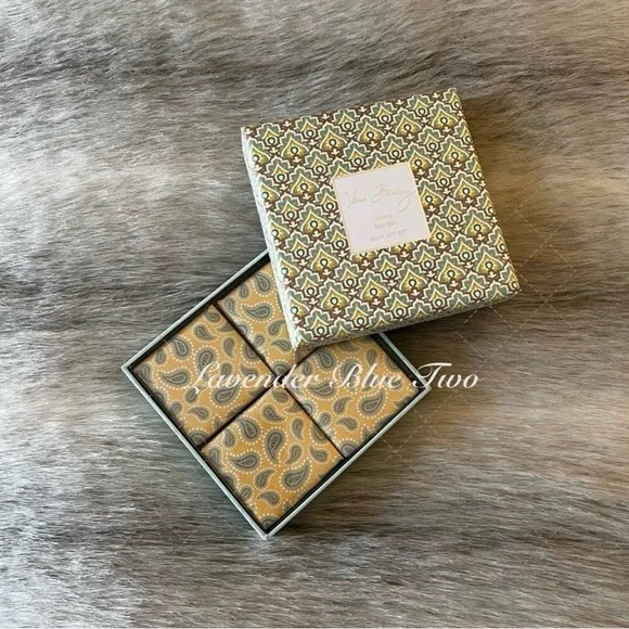New VERA BRADLEY Vanilla Sea Salt Set Of 4 Individually Wrapped Soaps Paisley