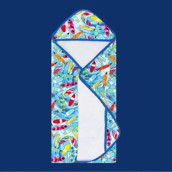 NIB Posh Wave Hooded Towel
