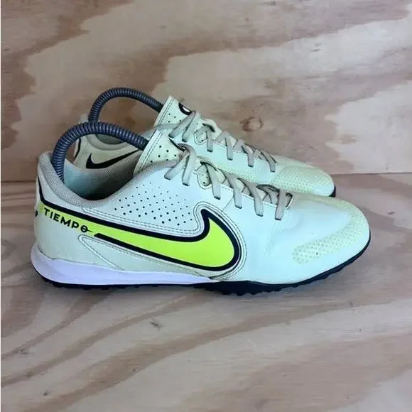 Nike - Tiempo Legend 9 - Soccer Shoes - Green - Big Boy's - 6 - DA1191-705