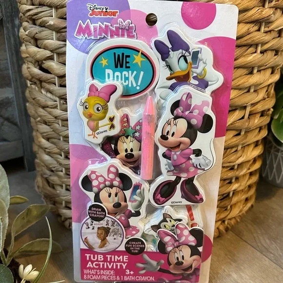 New Disney Minnie Mouse Bath Toys Crayon & Foam Friends Tub Time Activity Set