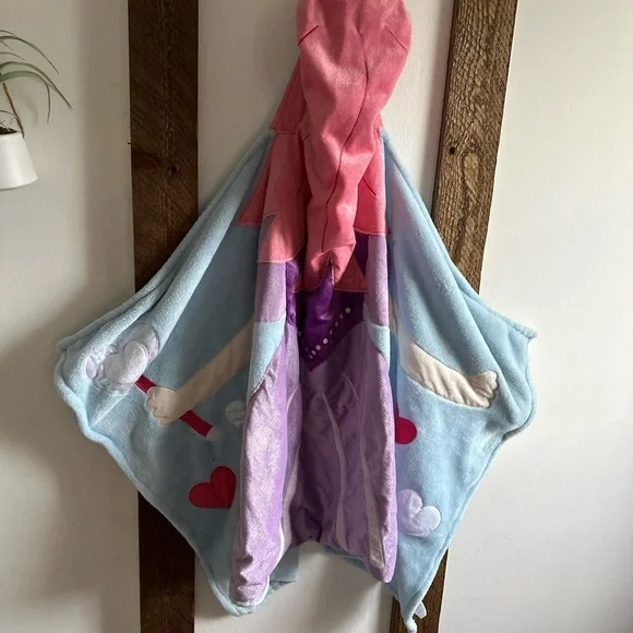 Adorable Kids Princess Hooded Fleece Towel Like New 27” x 52” Bin OO