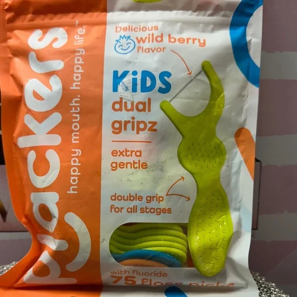 ❣️5|$25❣️Kids Dual Gripz Floss Picks - Wild Berry Flavor, pack of 75.