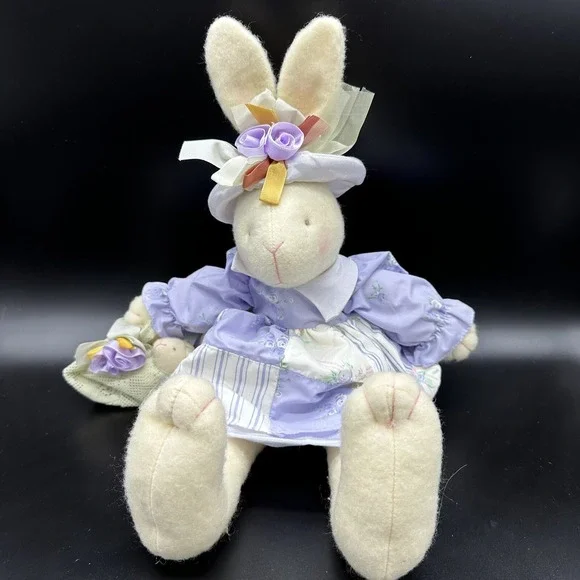 Russ Berrie Easter Bunny Rabbit Lavendette‎ Plush Stuffed Animal 17