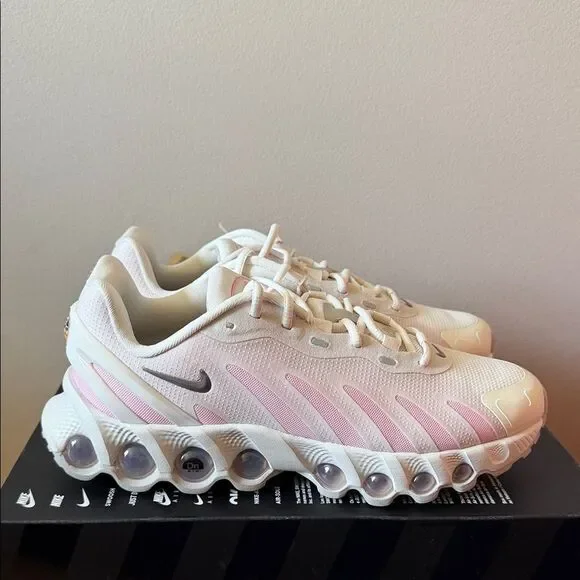Nike Air Max DN8 GS Particle Pink HF7310-010 Size 5Y