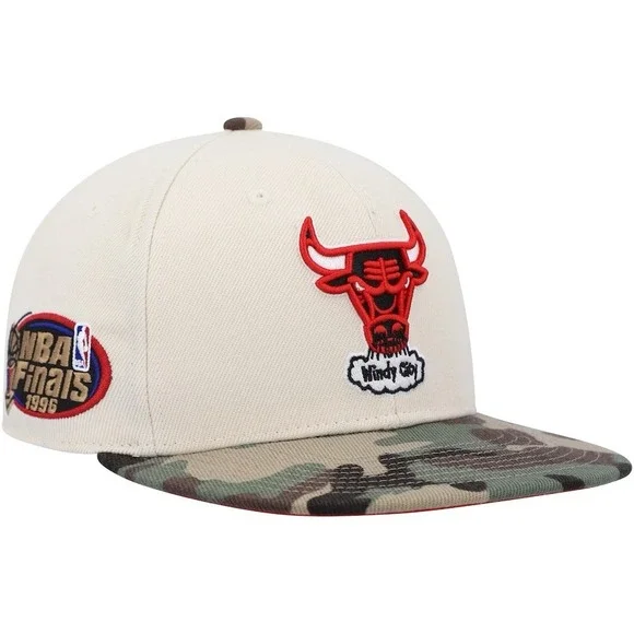 Chicago Bulls Mitchell & Ness 1996 NBA Finals Cream‎ Camo Fitted Hat Size 7 3/8