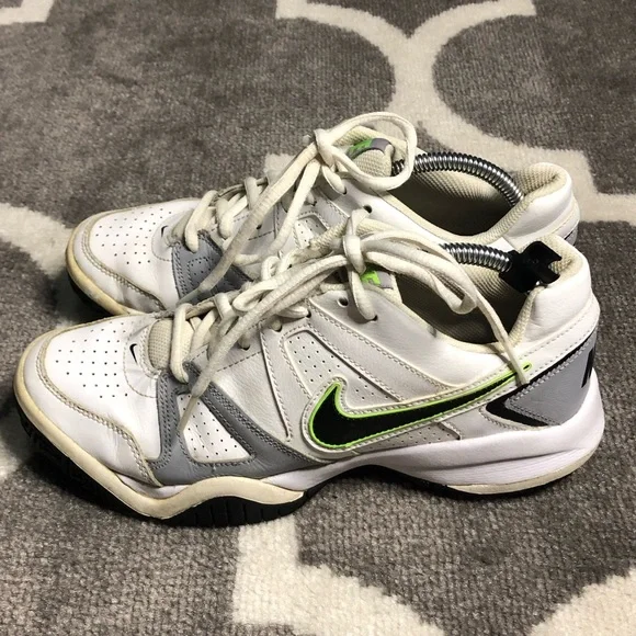 Nike Sneakers Boys 6Y City Court Basketball Shoes LIME GREEN Black Silver White