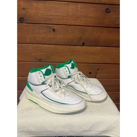 Nike Air Jordan 2 Retro 
