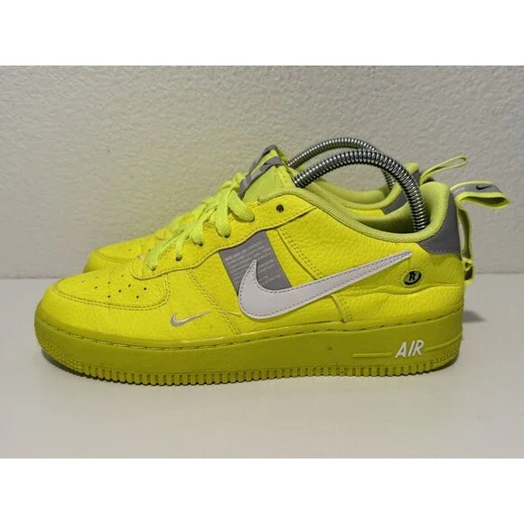 Nike Air Force 1 '07 LV8 Overbranding Yellow Volt Neon 2018 Size 6.5Y AJ7747-70