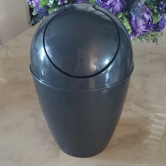 Sleek Black Waste Bin