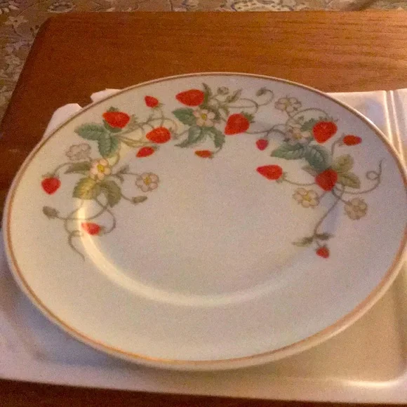 1978 Avon Plate